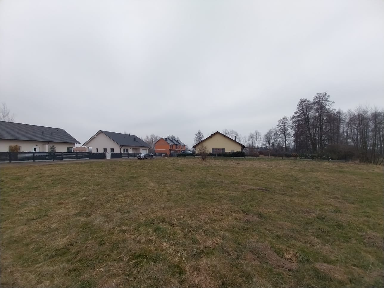 Działka Budowlana w spokojnej okolicy - Chrząstowice!