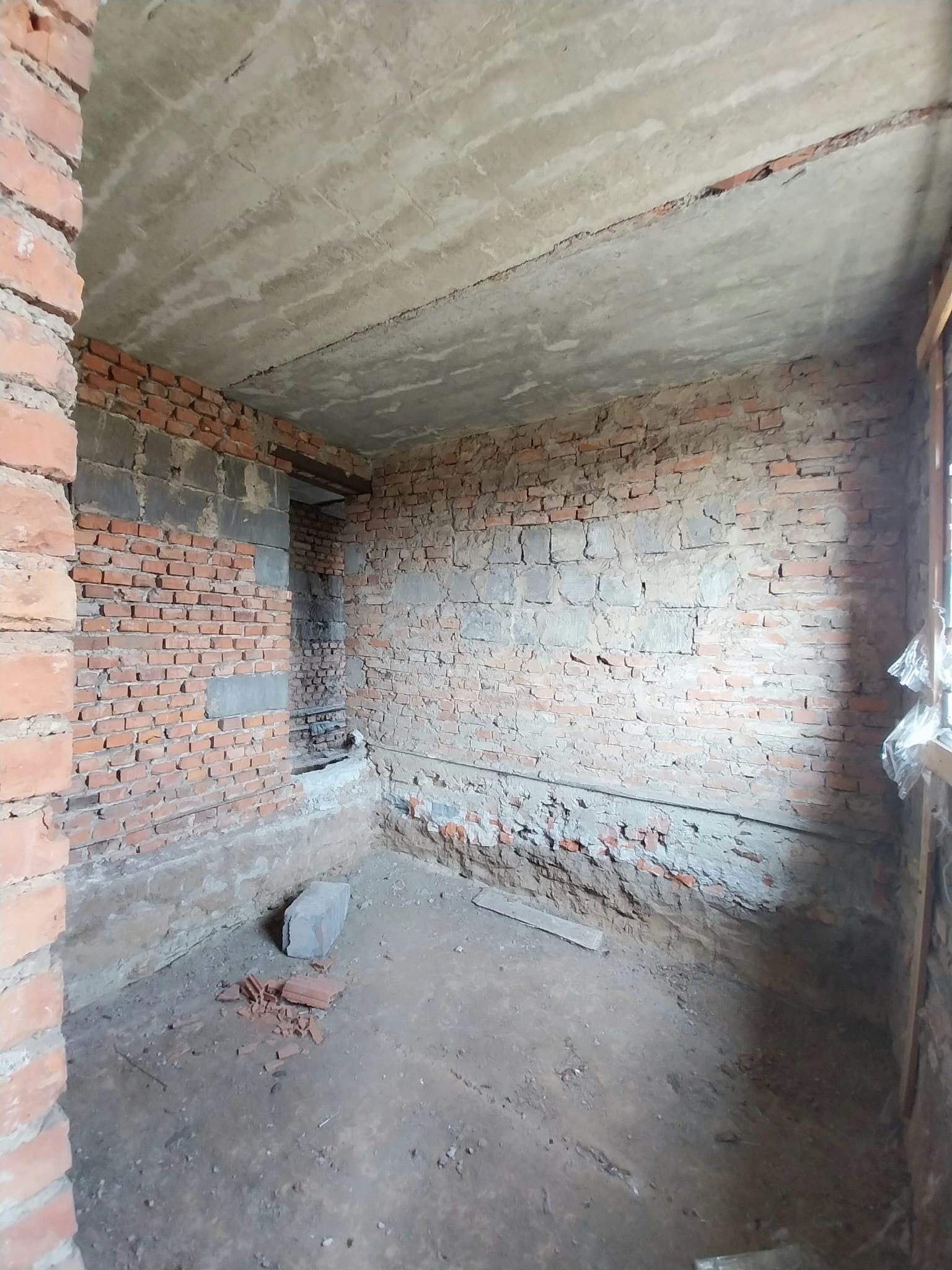 Działka rolno-budowlana z domem w cichej okolicy!