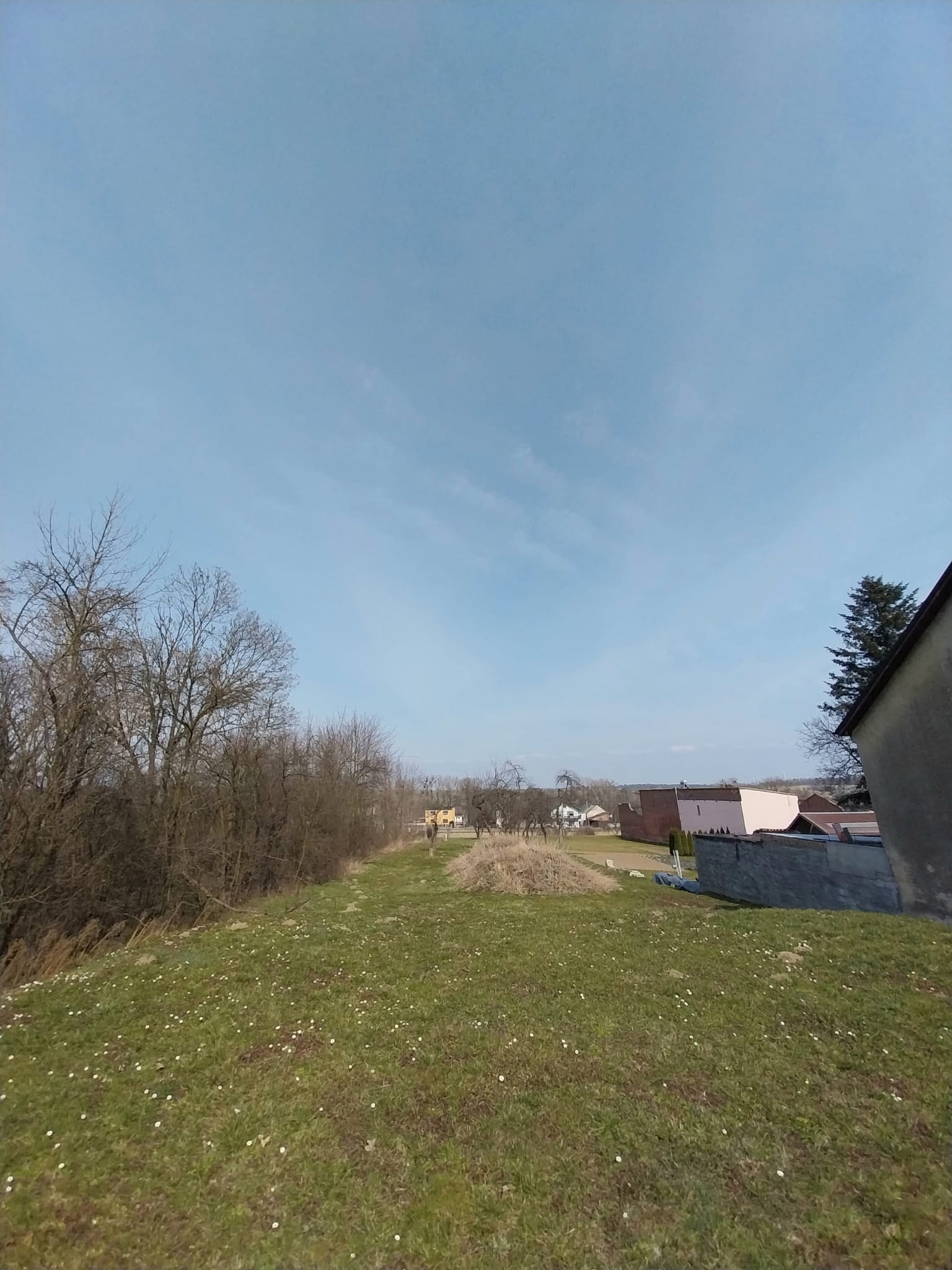 Działka rolno-budowlana z domem w cichej okolicy!