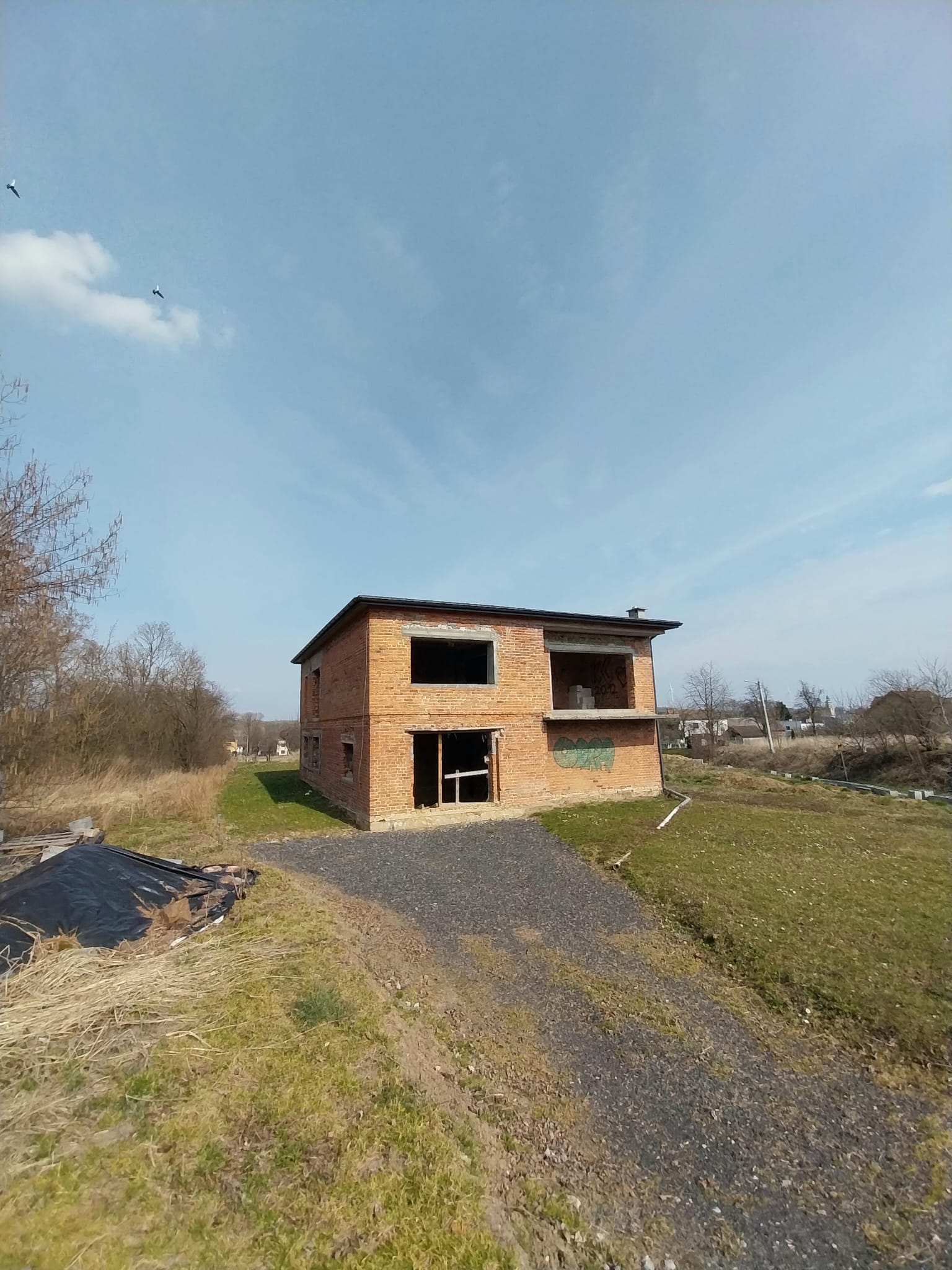 Działka rolno-budowlana z domem w cichej okolicy!