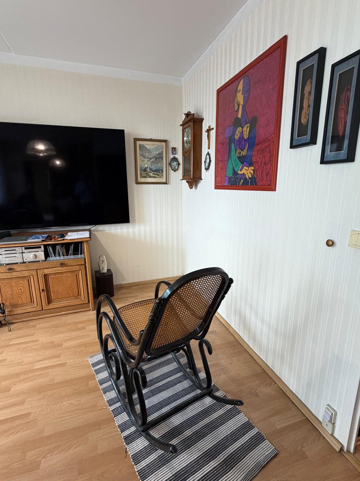 Przestronne mieszkanie 70m2 z dwoma balkonami w doskonałej lokalizacji Rybnika i komórką